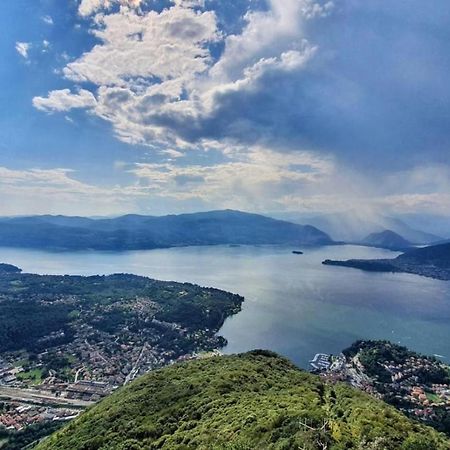 Casa Chia Lago Maggiore Laveno Buitenkant foto