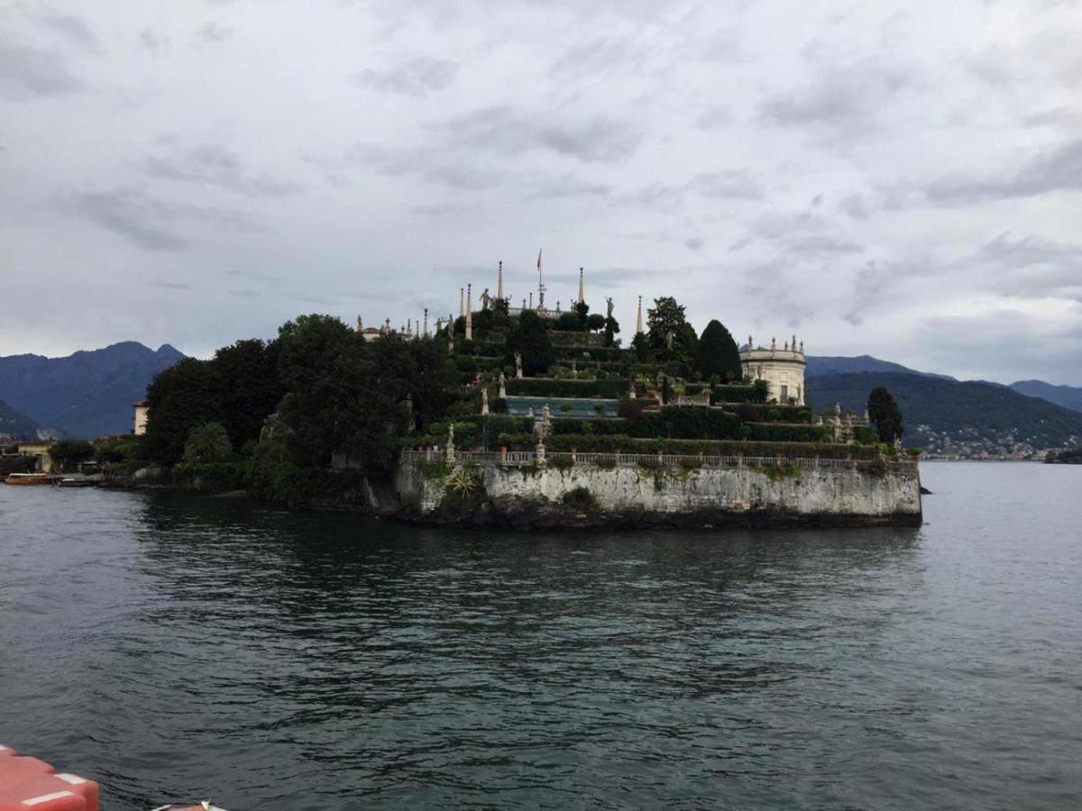 Casa Chia Lago Maggiore Laveno Buitenkant foto