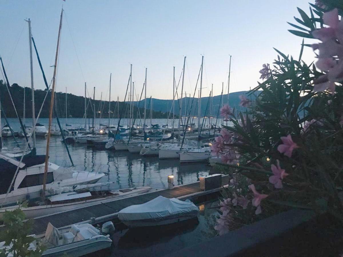 Casa Chia Lago Maggiore Laveno Buitenkant foto