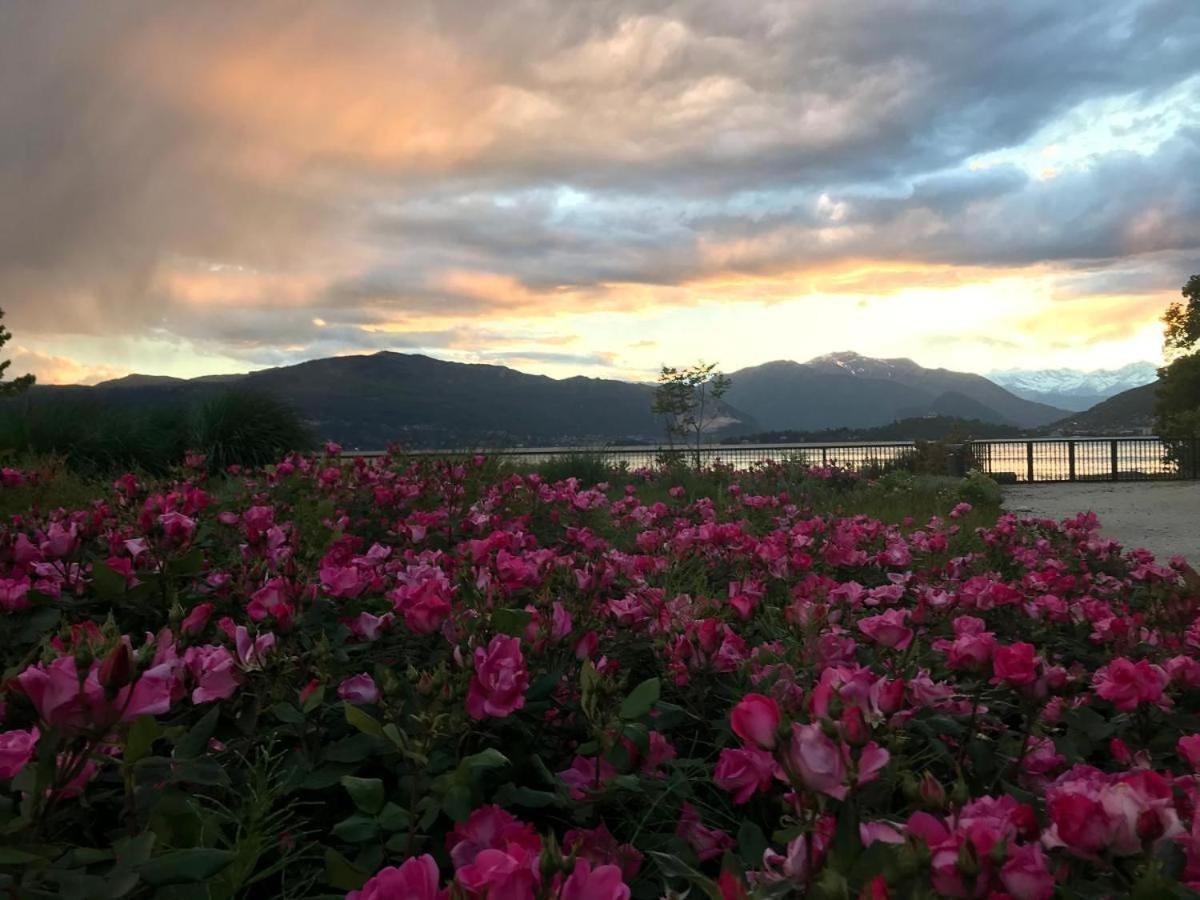 Casa Chia Lago Maggiore Laveno Buitenkant foto