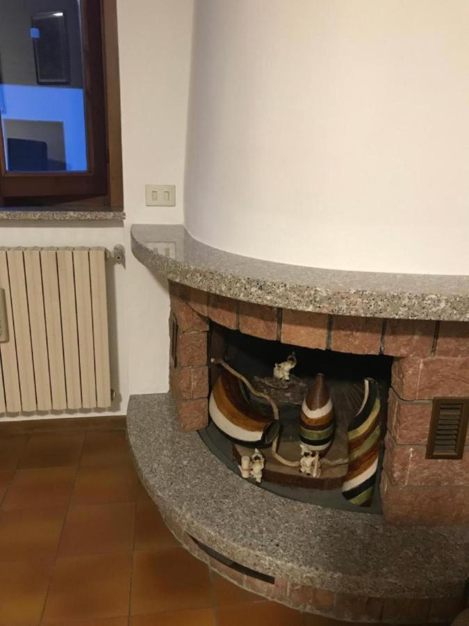 Casa Chia Lago Maggiore Laveno Buitenkant foto