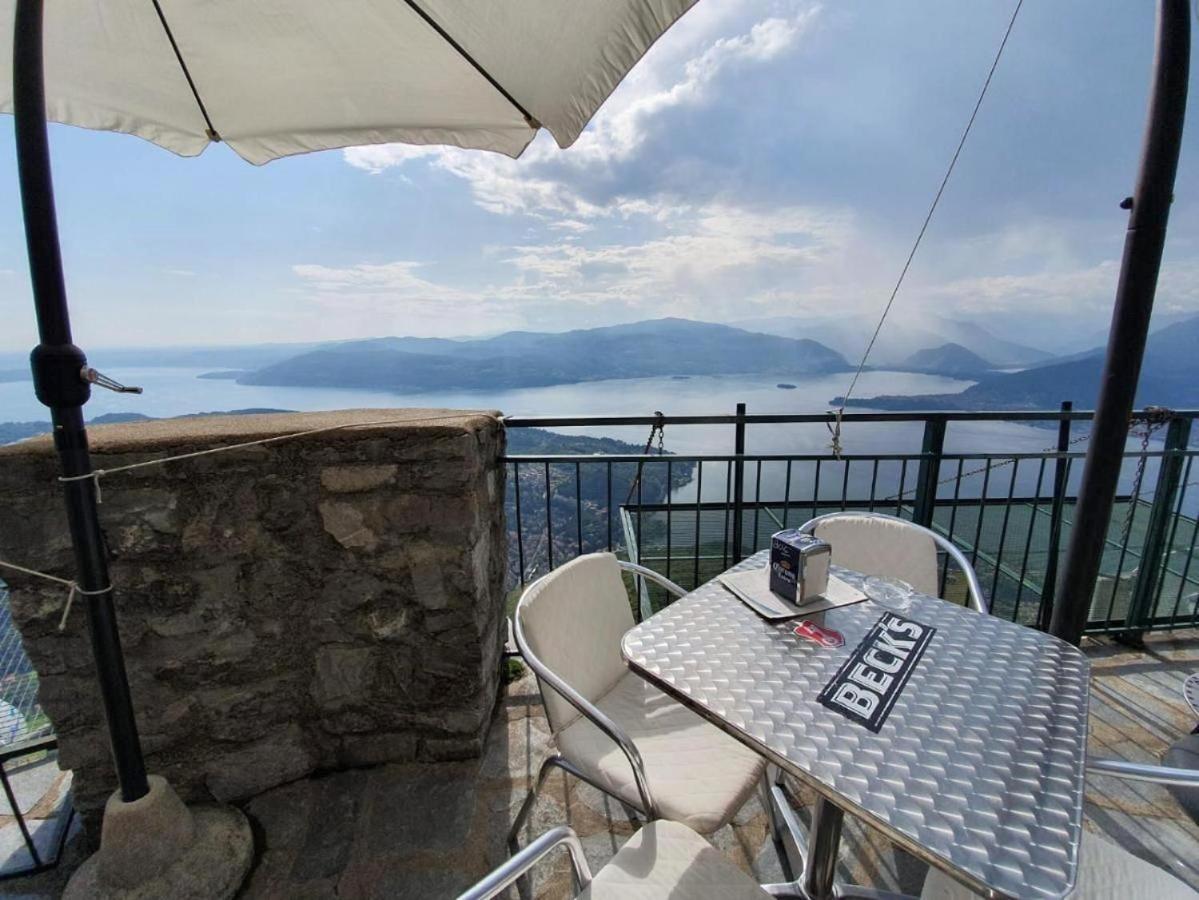 Casa Chia Lago Maggiore Laveno Buitenkant foto